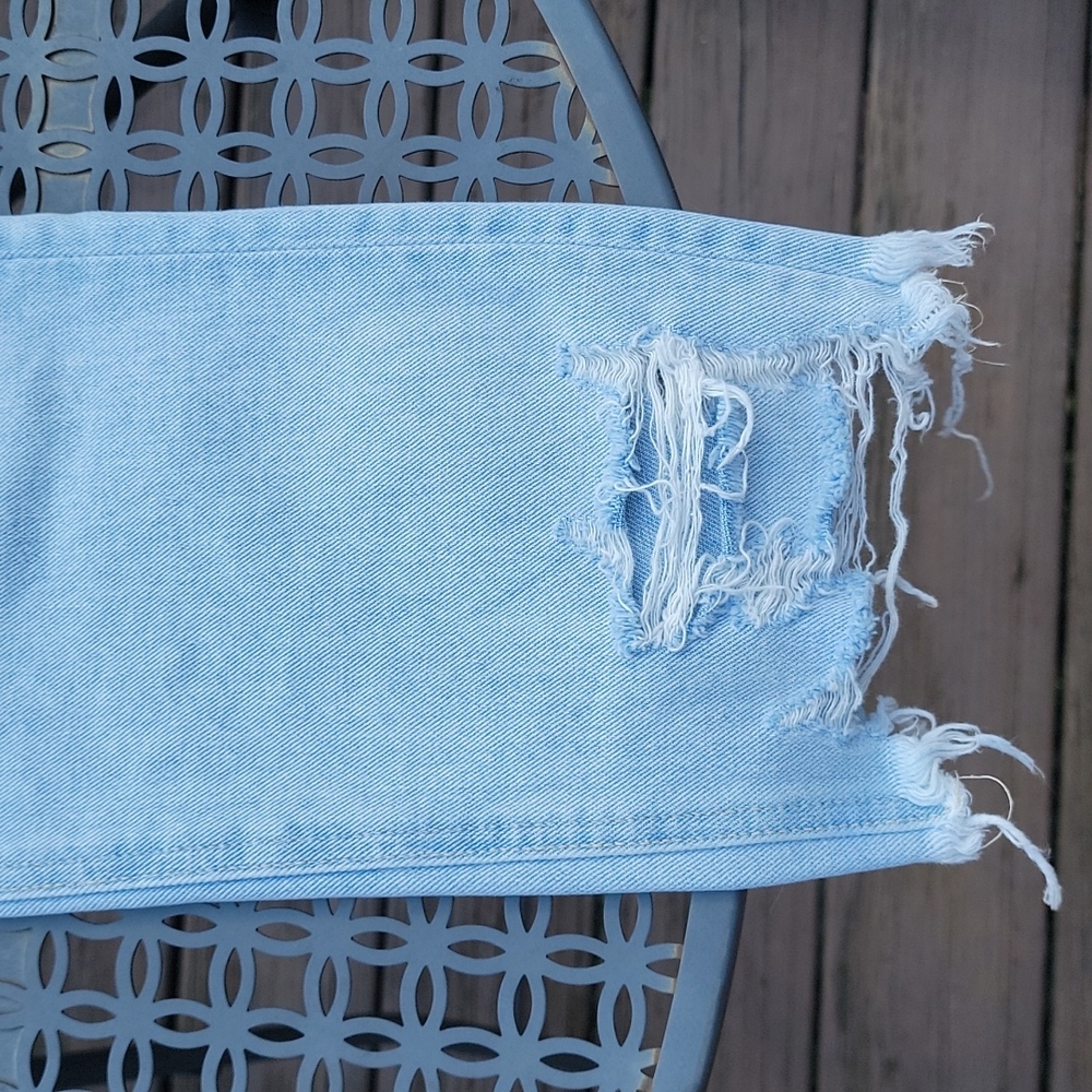 VICI STATEMENT HIGH RISE JEAN - Picture 4 of 8